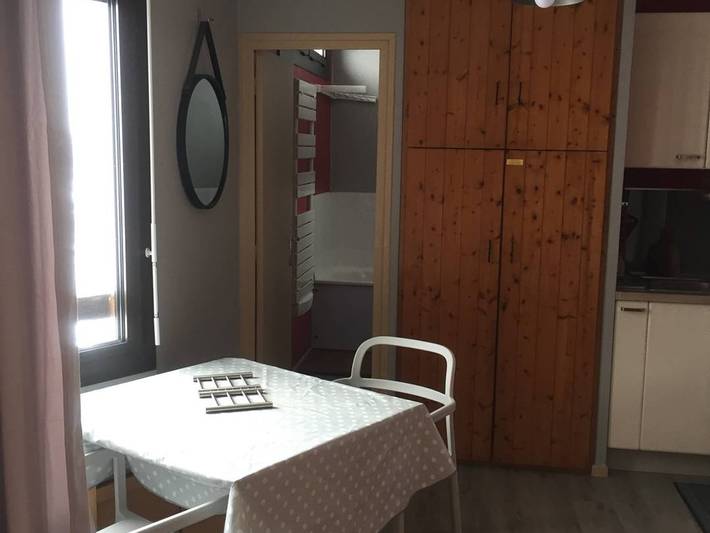 Studio entier, Studio pour 4 personnes avec ascenseur, parking gratuit et accès direct aux pistes in La Pierre Saint-Martin, Arette