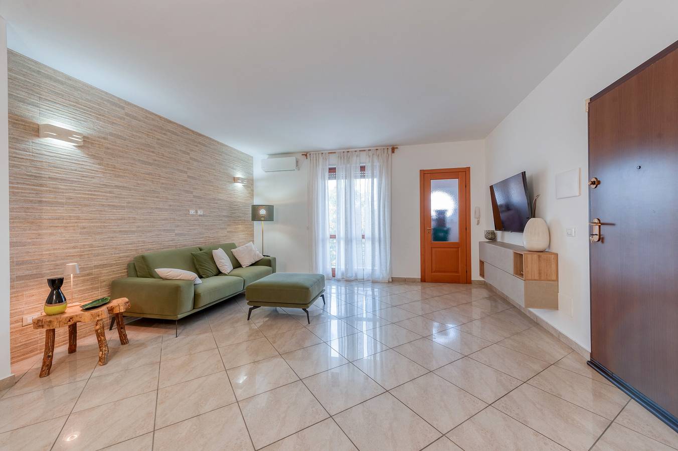 Apartamento entero, Apartamento 'Green' con balcón y aire acondicionado in Lecce, Provincia de Lecce