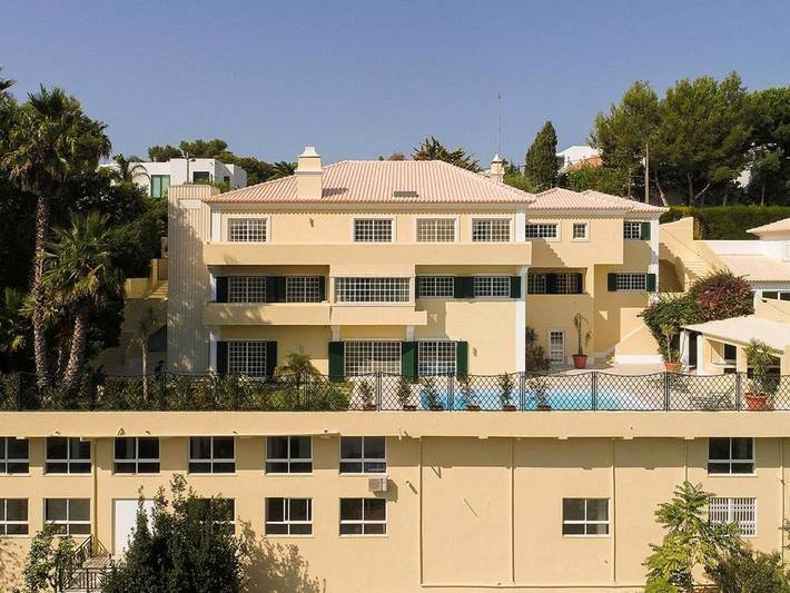 Maison d’hôte pour 3 personnes, avec jacuzzi et piscine ainsi que sauna et jardin à Estoril - 2