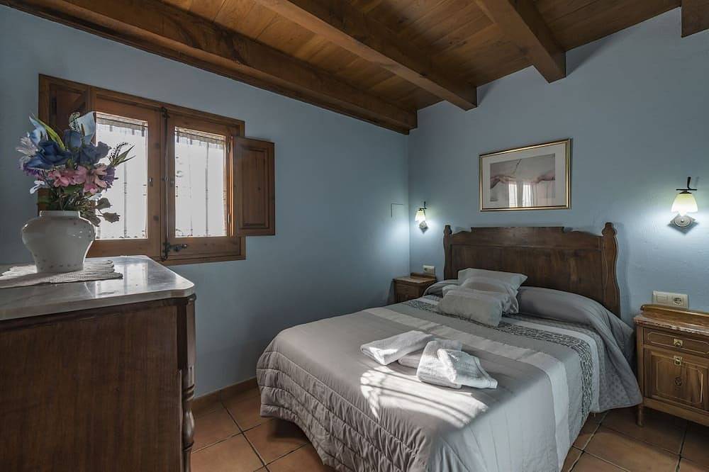 Gîte Mas Palleu pour 7 personnes in Santa Pau, Parc Naturel Zona Volcànica de la Garrotxa