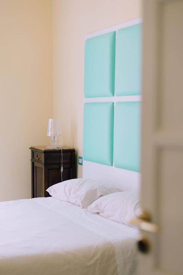Appartamento intero, Double Room with Private Bathroom in Eboli, Provincia di Salerno
