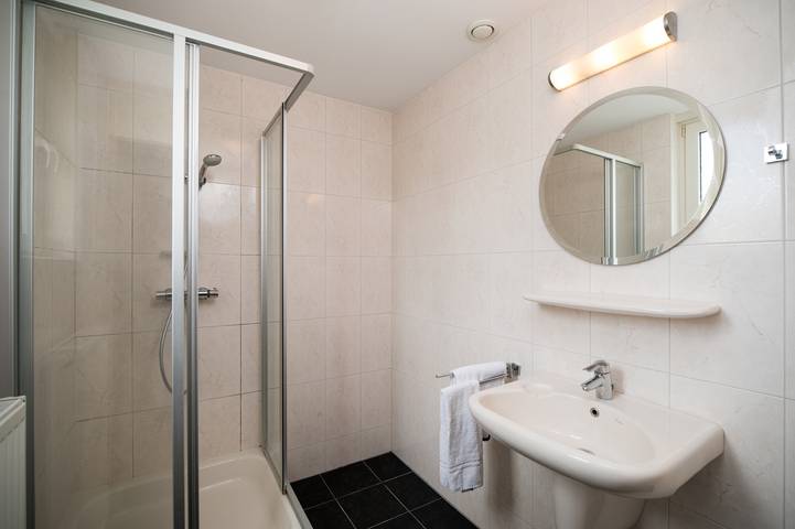 Ferienhaus für 6 Personen, mit Balkon/Terrasse und Terrasse