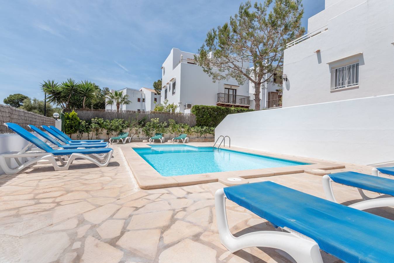 Ganze Wohnung, Apartment mit Klimaanlage, Pool, Wlan, Balkon und strandnaher Lage in Cala Serena, Felanitx