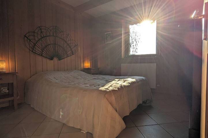 Gîte pour 9 personnes, avec jacuzzi et jardin à Laveline-du-Houx - 3