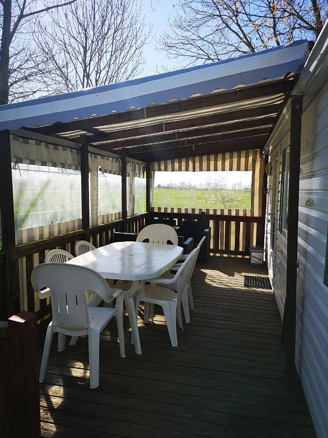 Location de vacances pour 6 personnes, avec jacuzzi ainsi que terrasse et piscine à Angles - 2