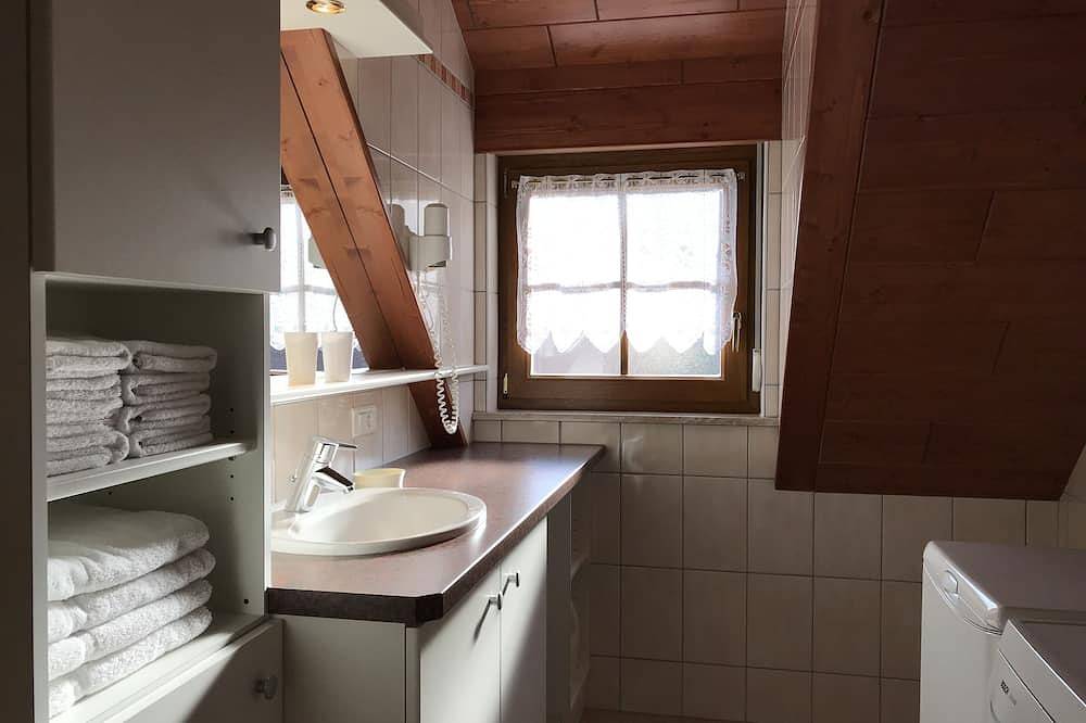 Appartement entier, Appartement \"Le Platane\" pour 6 personnes in Soultzmatt, Parc naturel régional des Ballons des Vosges