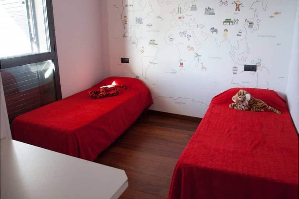 Confortable Casa con piscina privada y barbacoa para 12 pax in Vallfogona de Balaguer, Noguera