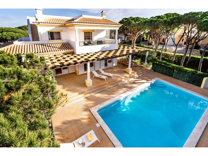 Große Villa mit privatem Pool nur wenige Gehminuten vom Strand entfernt in Castro Marim, Faro Distrikt
