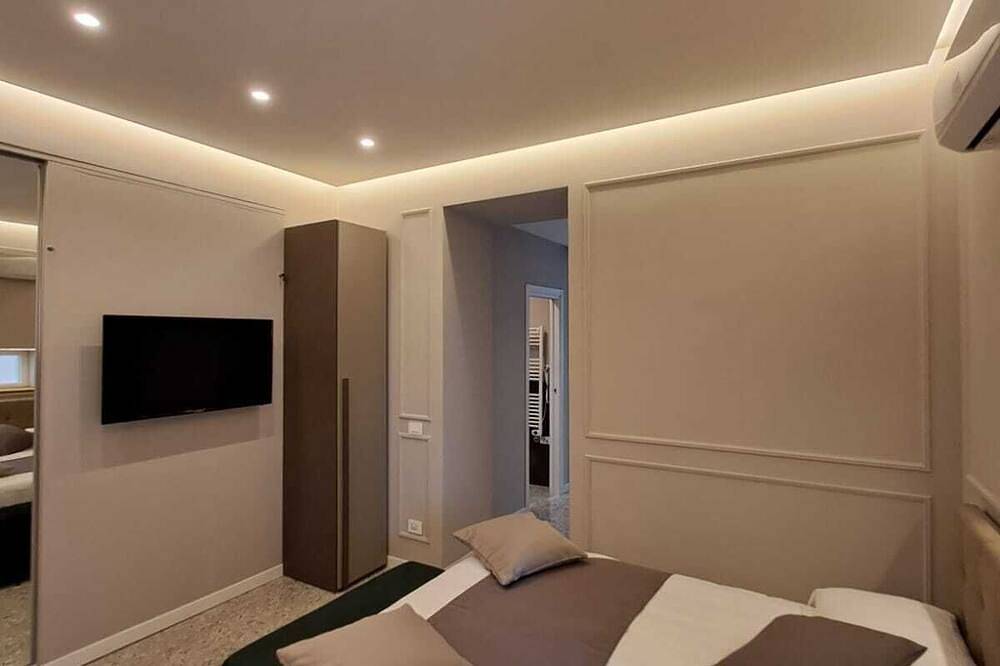 Entire apartment, Delightful beachfront apartment equipped with all the comforts in Ostia, Rome