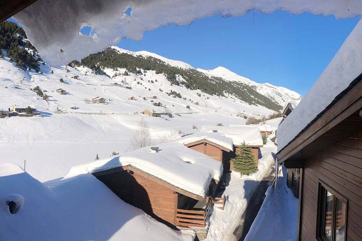 Gîte pour 5 personnes, avec Terrasse dans Incles