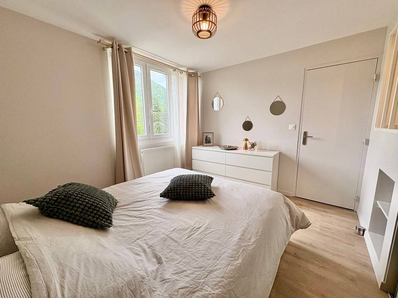 Ganze Wohnung, Renovierte Wohnung in Annecy mit Parkplatz und Wifi in Annecy-le-Vieux, Annecy (Gemeinde)