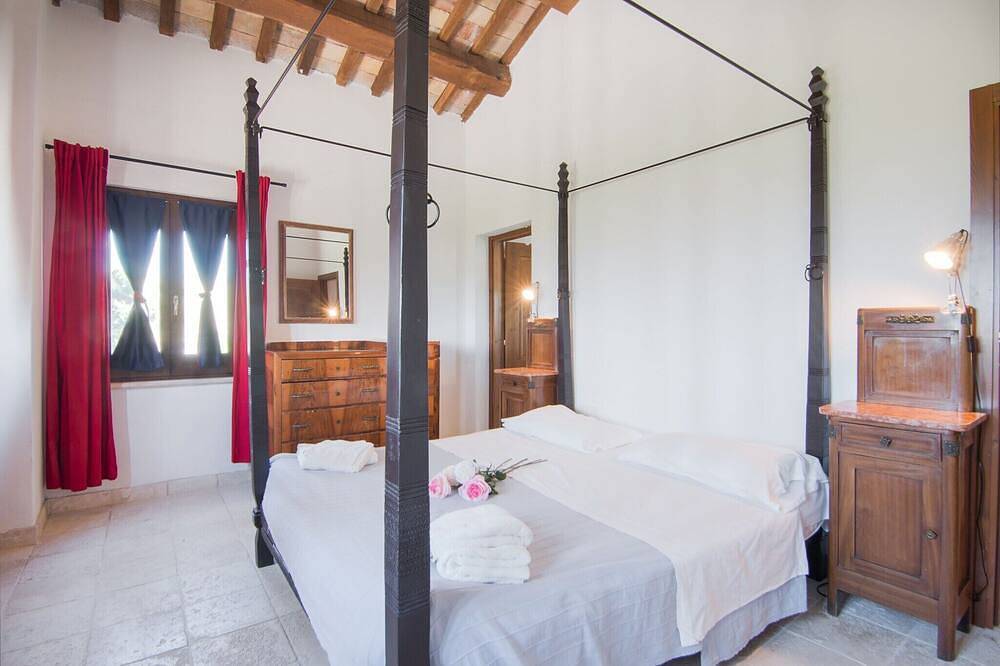 Ganze Wohnung, Wohnung bei Assisi mit Pool und Whirlpool in Acquaviva Picena, Ascoli Piceno Provinz