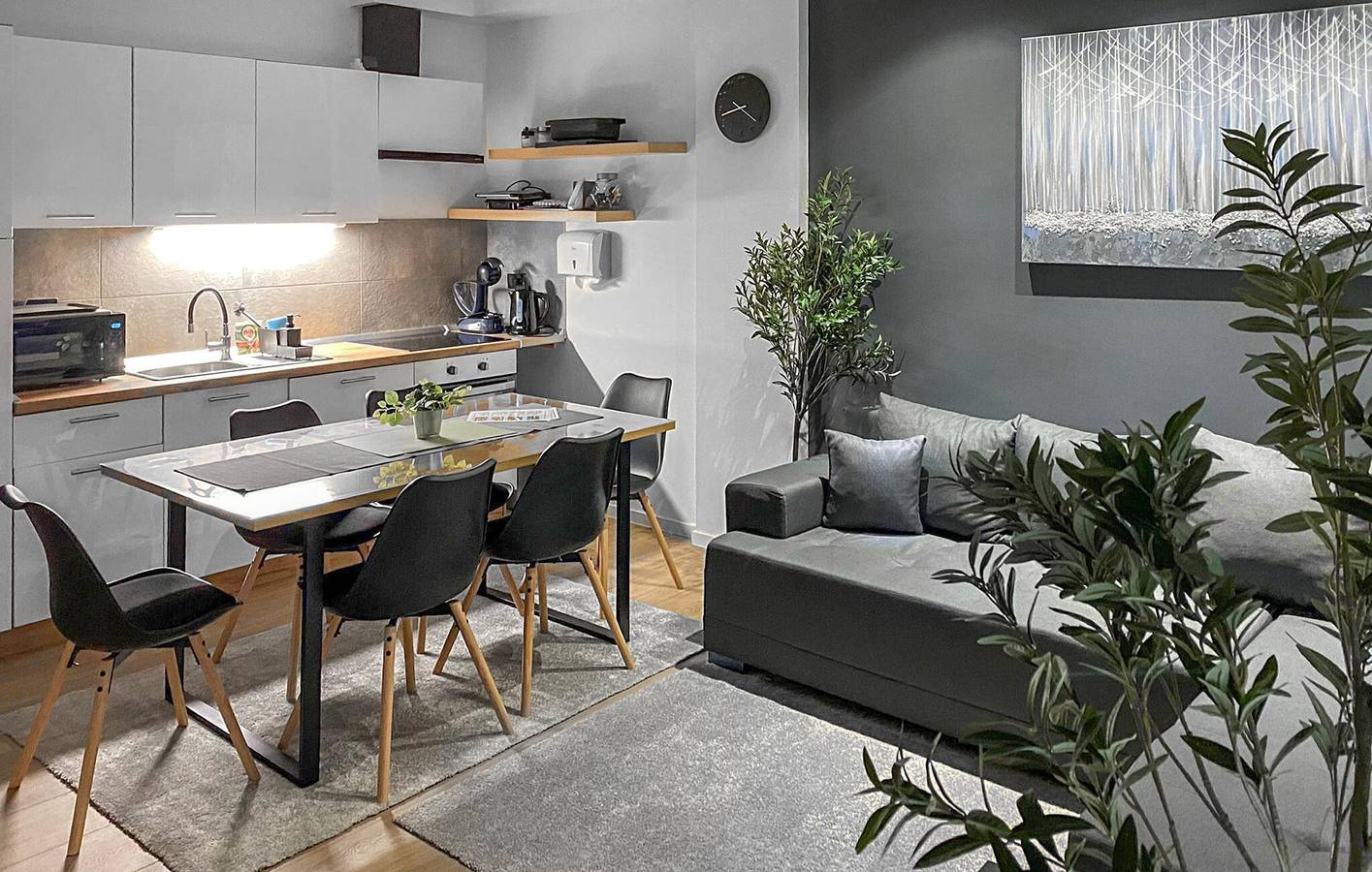 Charmantes Apartment mit 1 Schlafzimmer, Pool und WLAN in der Nähe von Jezero Čiče in Zagreb und Umgebung