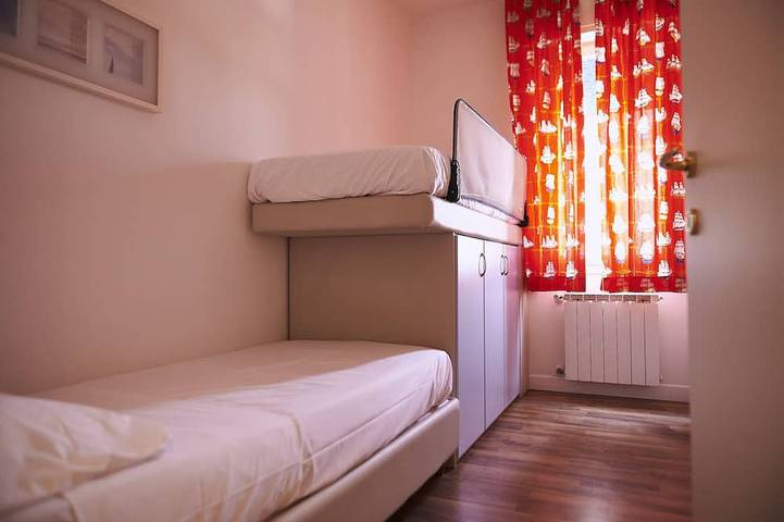 Apartamento entero, Amplio apartamento de 30 metros del mar (a través de Bafile) y cerca de la Piazza Mazzini in Lido di Jesolo, Jesolo-city
