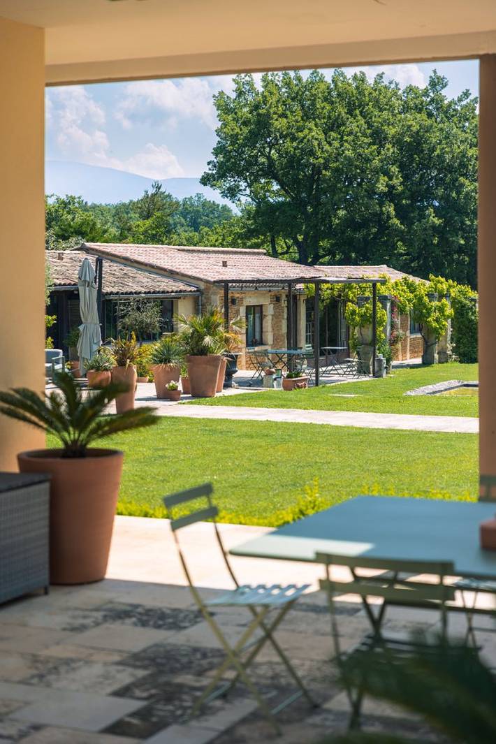 Location de vacances pour 2 personnes, avec piscine et jardin à Grignan - 4