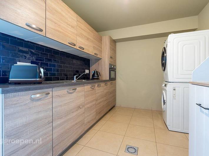 Location de vacances pour 32 personnes, avec terrasse ainsi que sauna et balcon/terrasse à Houffalize - 4