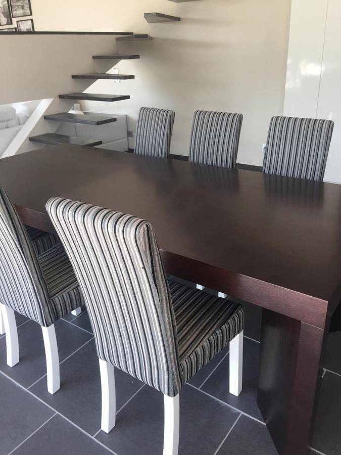 Location de vacances pour 6 personnes, avec terrasse et jacuzzi ainsi que piscine et jardin à Trévoux - 3