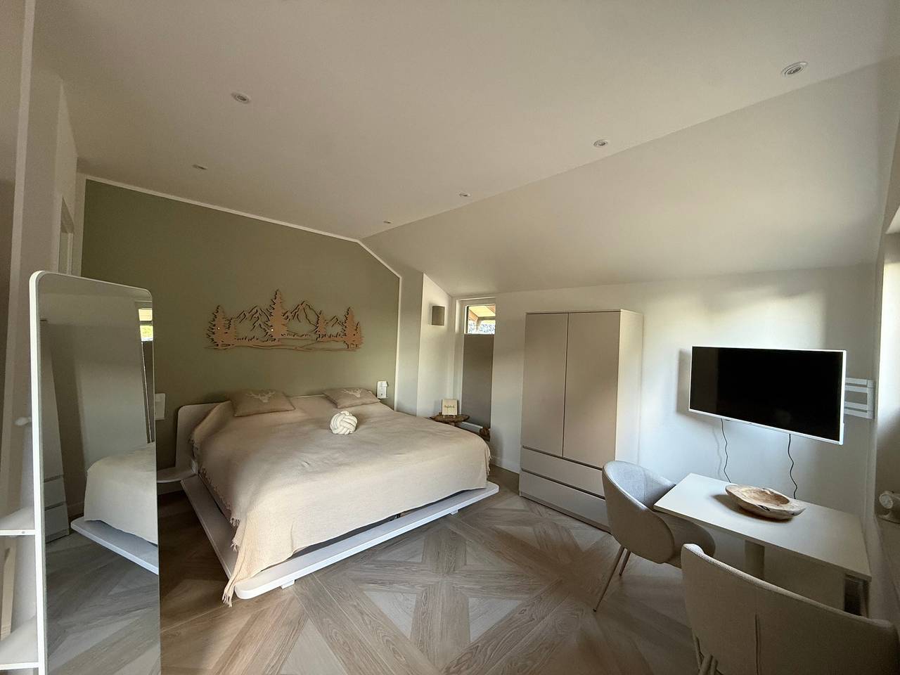 Modernes,Privates Business-Chalet nahe Schweiz!mit Terrasse & Parkplatz vor der Tür! in Bad Säckingen, Südschwarzwald