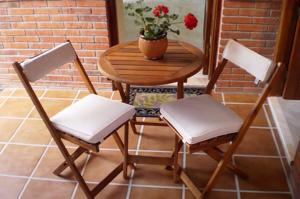 Apartamento entero, Rural, campo, Wifi.  Para 2 personas. Asturias. in Villamayor (Piloña), Piloña