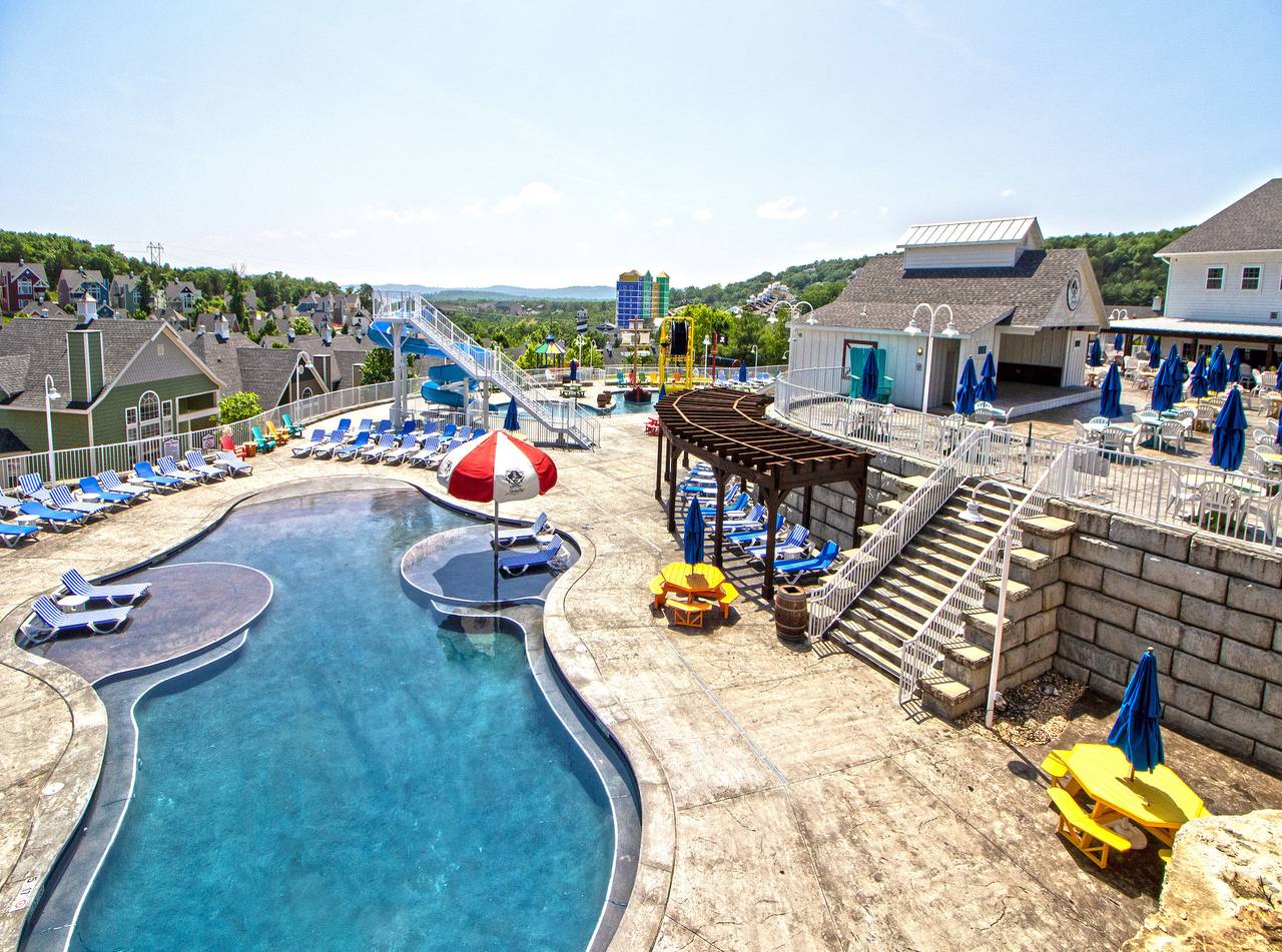 Vacation Rental for 8 Guests in Table Rock Lake, Stone County