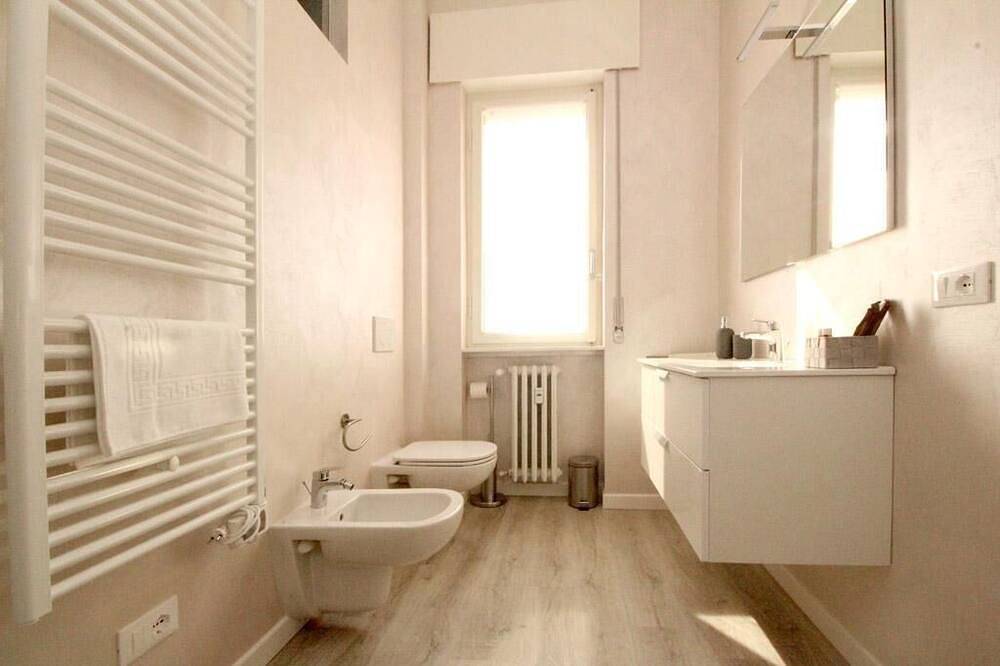 Apartamento entero, Tranquility and comfort in a modern and original setting! in Mantua, Provincia de Mantova