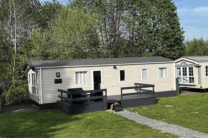 Ferienhaus für 4 Personen, mit Terrasse und Garten