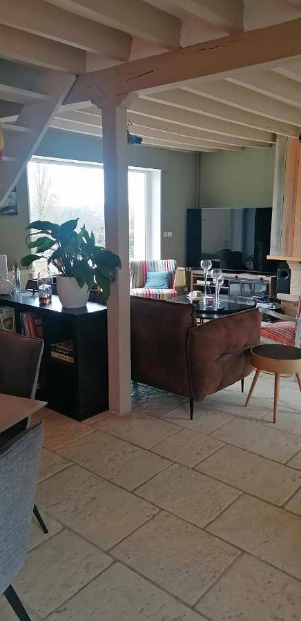 Location de vacances pour 13 personnes, avec terrasse ainsi que jacuzzi et piscine à La Celle-sous-Gouzon - 4