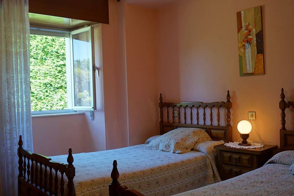 Casa Gayol, Near The Beach Of Porcía in Costa Verde (Spain)