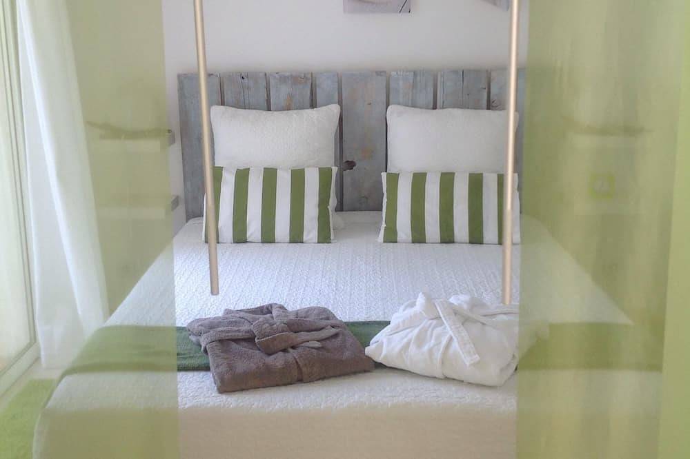 Appartement entier, Appartement  Dans Villa Avec Piscine A 20 Mn D'Aix En Provence in Simiane-Collongue, Côte méditerranéenne (France)