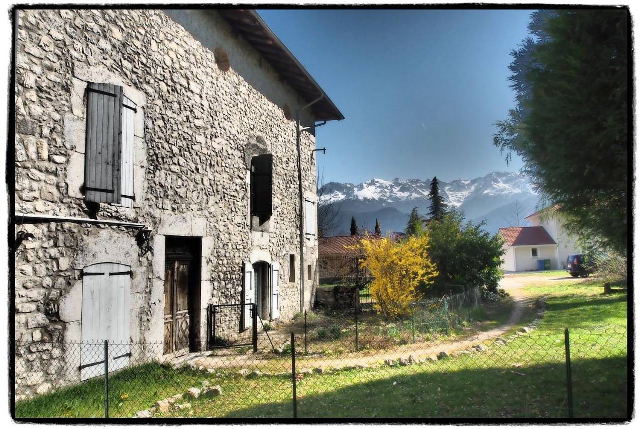Appartement entier, Double Room in Shared Apartment in Crolles, Isère