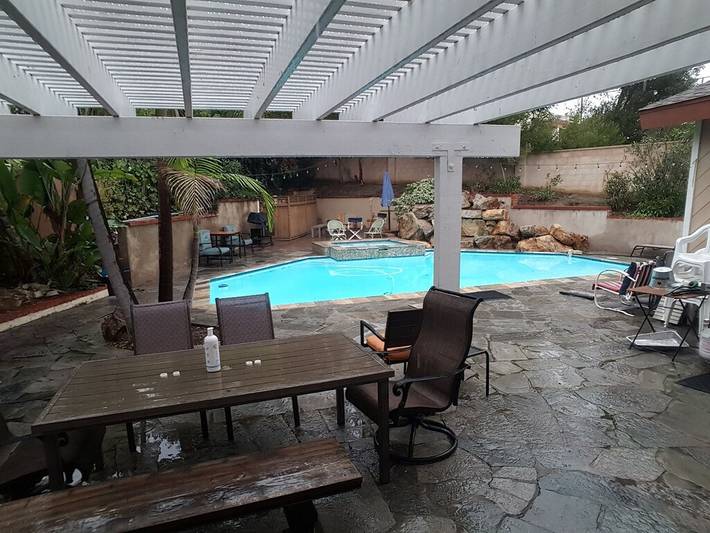 Vacation rental for 12 people, with terrace and hot tub as well as pool in Encinitas