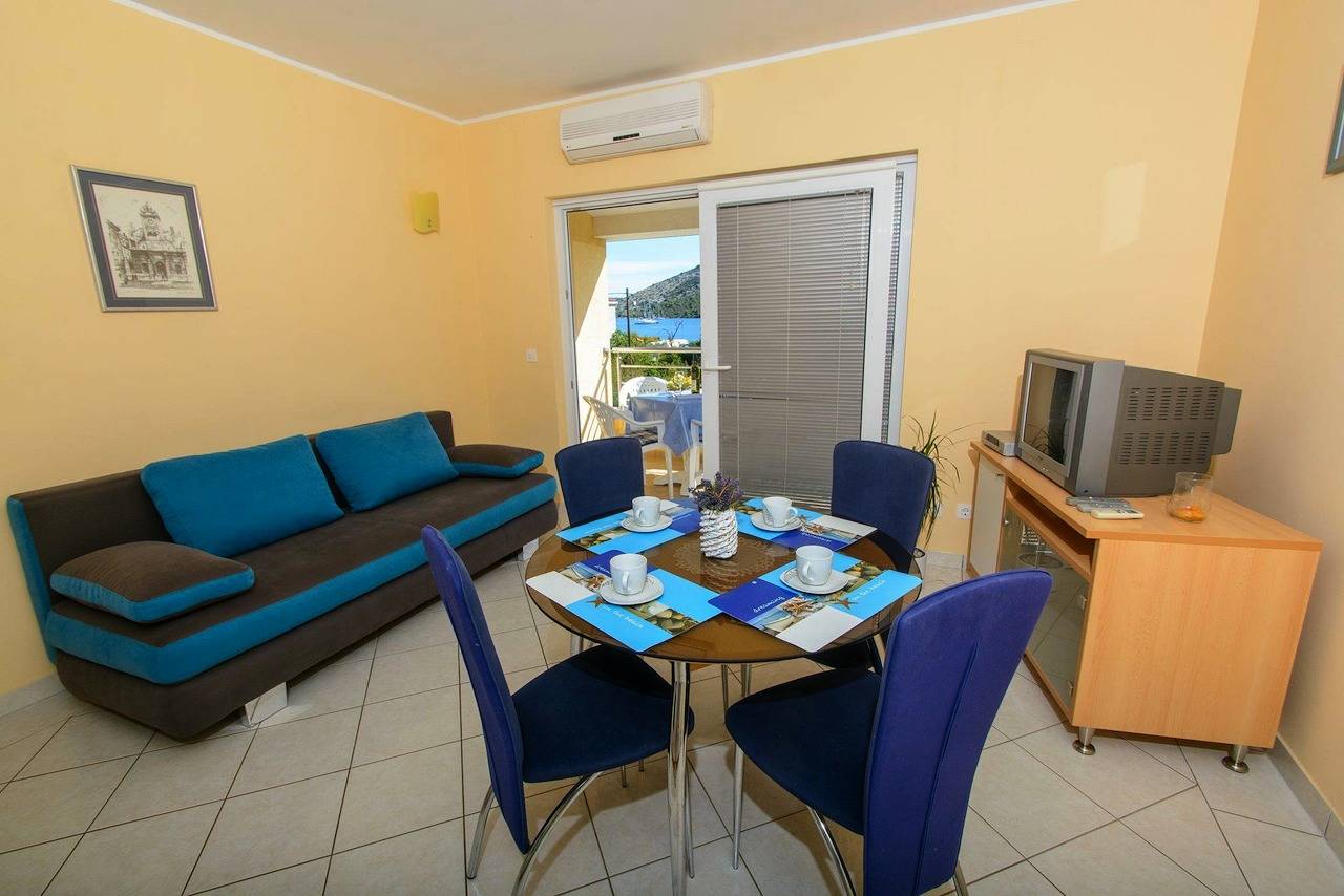 Appartement entier, One Bedroom Apartment Antun A - Vinišće in Vinisce, Split-Dalmatie