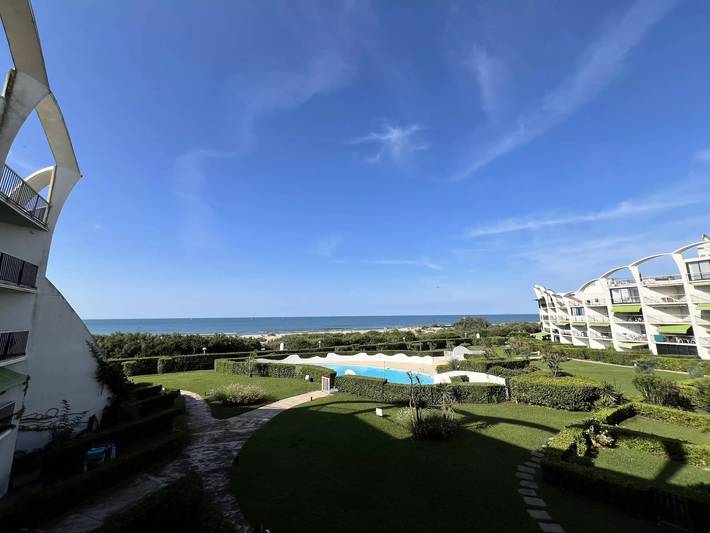 Gîte pour 4 personnes, avec balcon et piscine dans Le Couchant