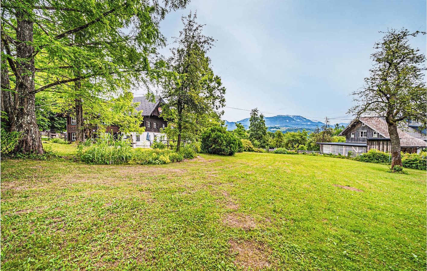 Gemütliche 2-Zimmer-Wohnung mit Terrasse, Küche und WLAN in der Nähe des Flusses Koppentraun in Salzkammergut-Berge, Bad Goisern am Hallstättersee