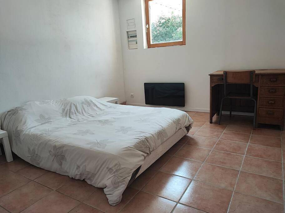 Appartement entier, Appartement en rez de Jardin in Revest-du-Bion, Région de Forcalquier