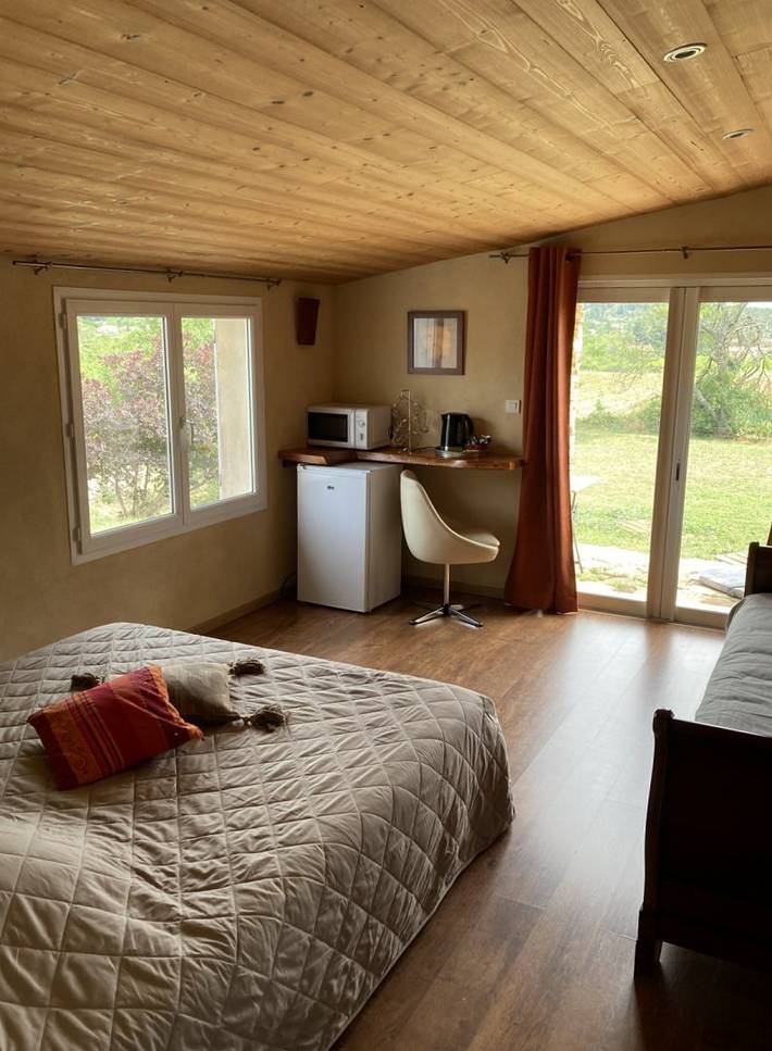 Chambre d’hôte pour 3 personnes, avec jacuzzi ainsi que piscine et jardin dans Privas - 2