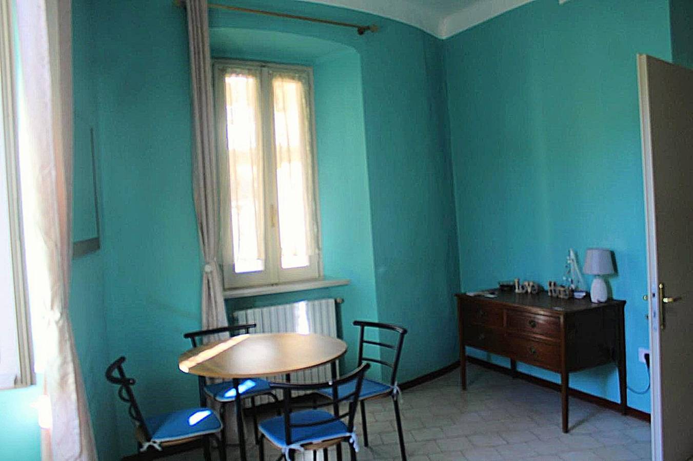 Gästehaus Il Grifo - Zimmer im Zentrum von Lesa in Lesa, Lago Maggiore (Piemont)