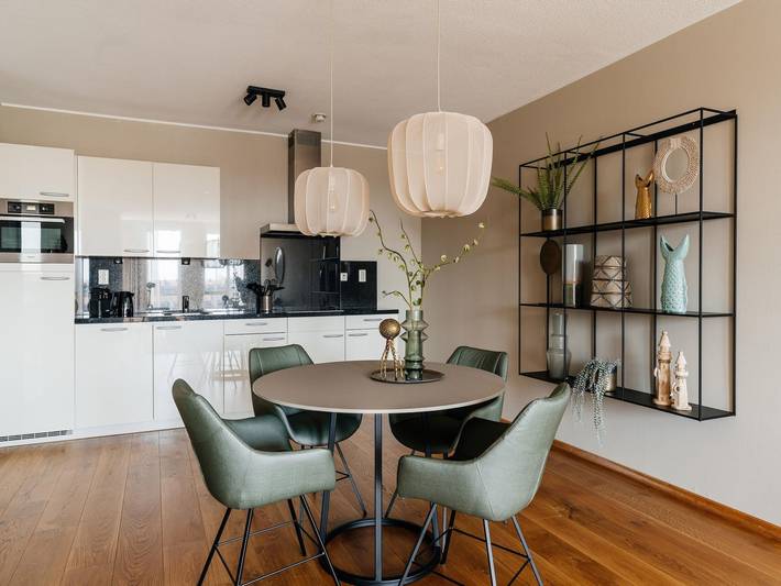 Ganze Wohnung, Ferienwohnung für 4 Personen mit Balkon in Scheveningen, Den Haag