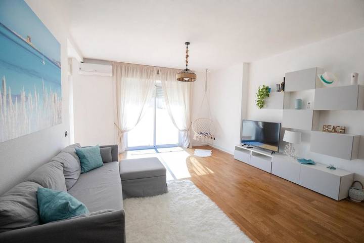 Apartamento para 5 personas, con Balcón además de Terraza y Vistas en Porto Torres