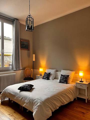 Chambre d’hôte pour 4 personnes, avec vue et terrasse à Montfort-sur-Meu