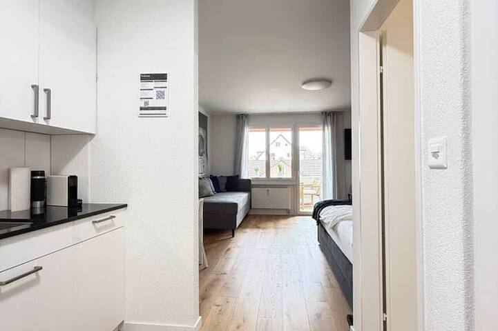 Ganze Wohnung, Seeblick-Apartment mit Balkon in Rorschach, Obersee (Bodensee)