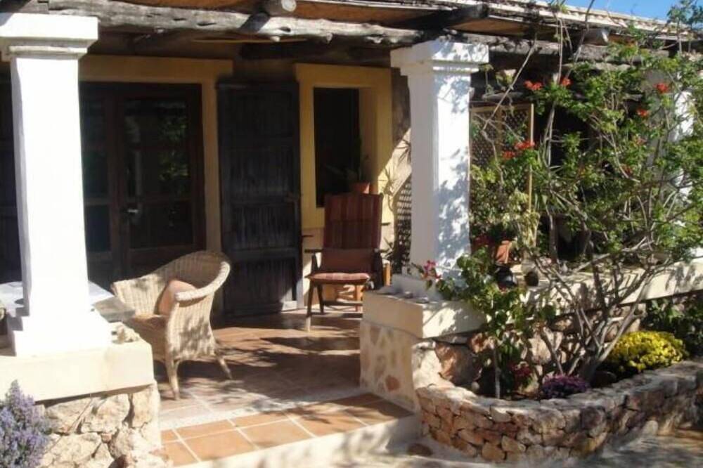 Saint Ferran Des Ses Roques: rustic house with garden in Formentera, Balearen