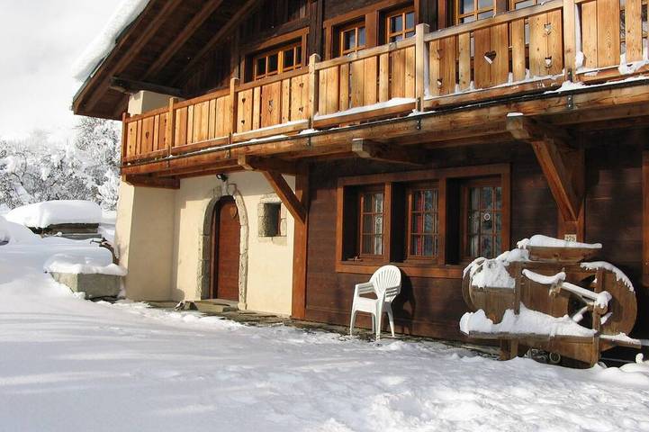 Location de vacances pour 6 personnes, avec jardin et terrasse à Praz-sur-Arly