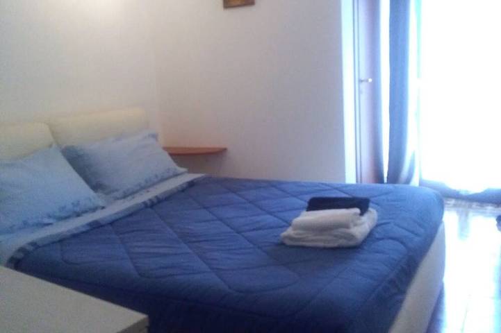 Location de vacances pour 3 personnes, avec sauna ainsi que piscine et balcon à Pratola Peligna - 2