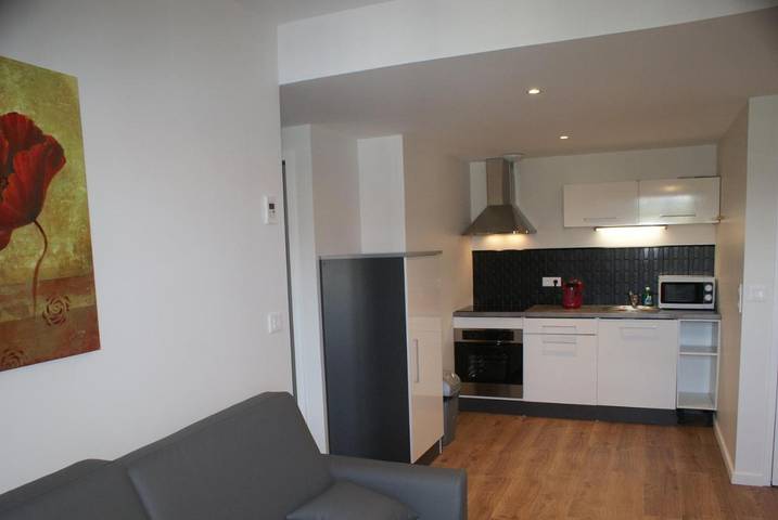 Hôtel pour 2 personnes, avec piscine ainsi que jardin et terrasse, animaux acceptés à Souraïde - 3