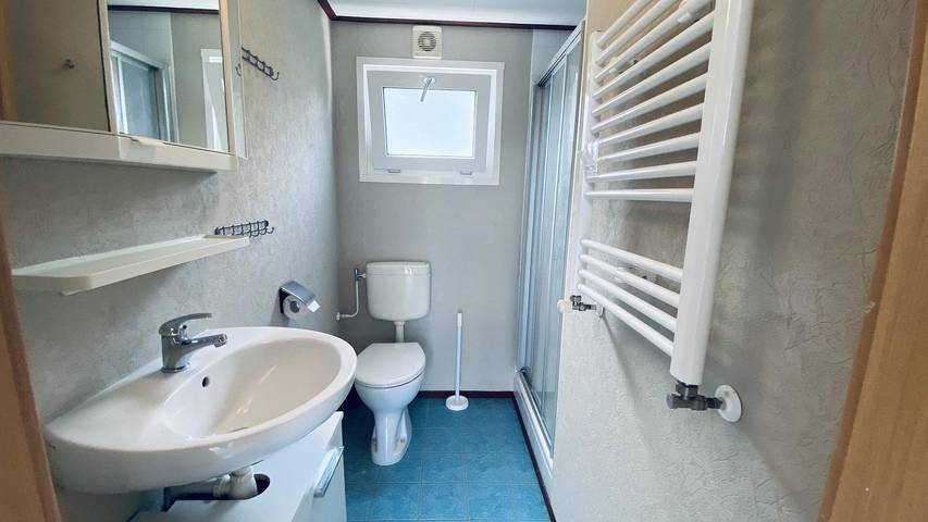 Chalet für 4 Personen, mit Balkon/Terrasse und Terrasse in Renesse - 2