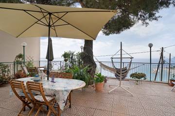 Villa per 4 Persone in Alassio, Alpi Liguri, Foto 2