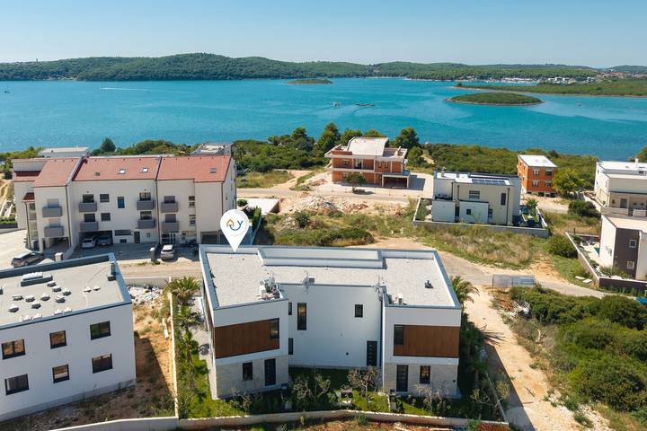 Villa für 6 Personen, mit Meerblick und Balkon sowie Pool, kinderfreundlich in Medulin - 3