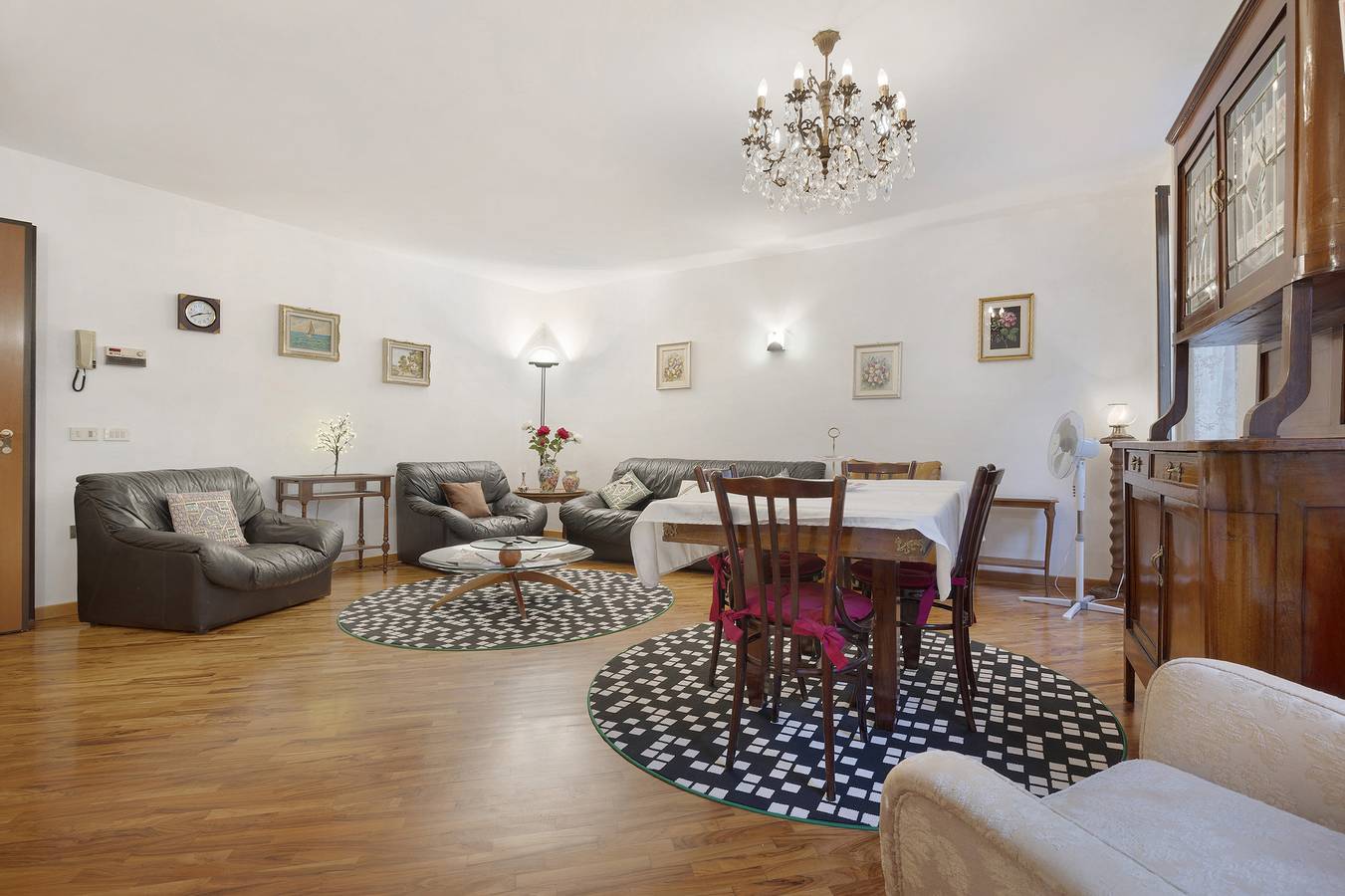 Apartamento entero, Apartamento 'Riva's Heart' con Wi-Fi in Riva del Garda, Montañas Garda