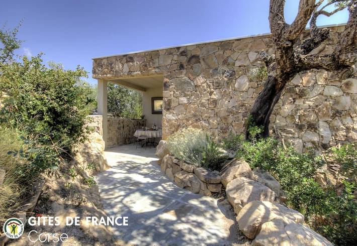 Gîte pour 4 personnes, avec Terrasse ainsi que Jardin et Vue